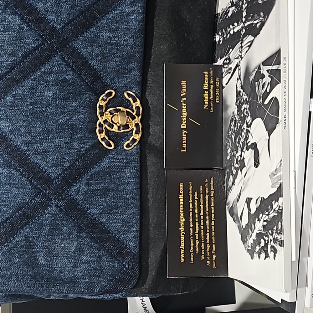 BNIB Chanel Denim 19 Flap - Picture 14 of 14